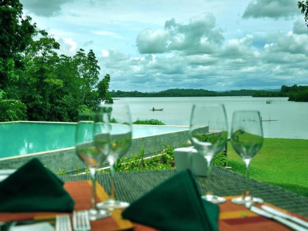 Roman Lake Ayurveda Boutique Resort Ahungalla Extérieur photo