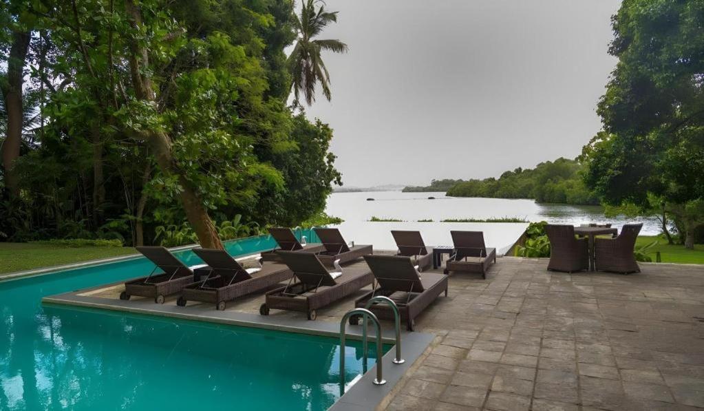 Roman Lake Ayurveda Boutique Resort Ahungalla Extérieur photo