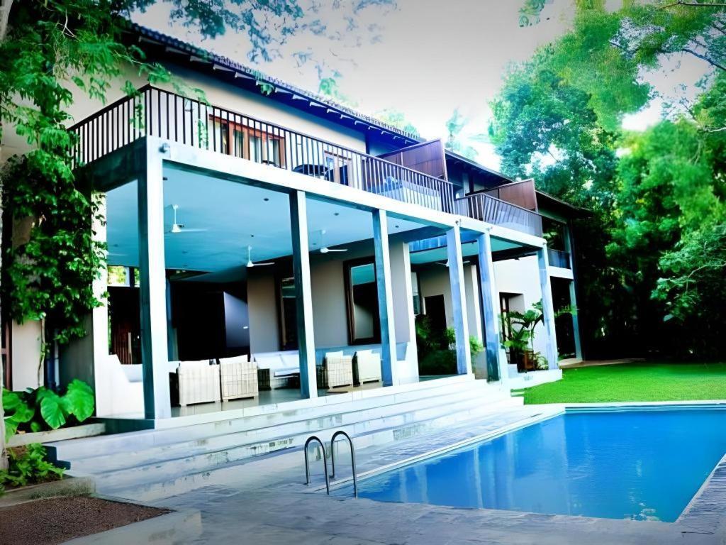 Roman Lake Ayurveda Boutique Resort Ahungalla Extérieur photo