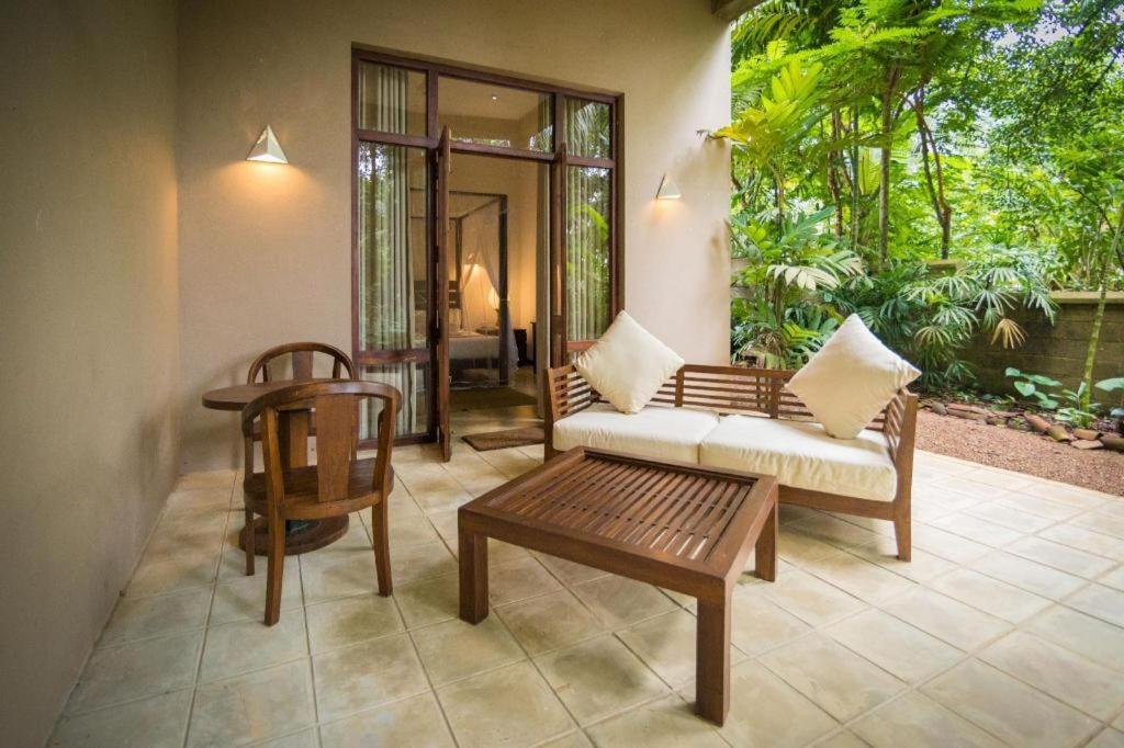 Roman Lake Ayurveda Boutique Resort Ahungalla Extérieur photo