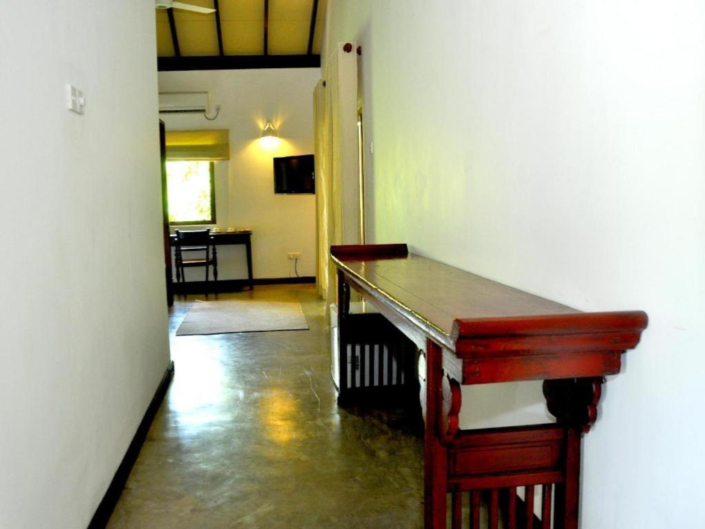 Roman Lake Ayurveda Boutique Resort Ahungalla Extérieur photo