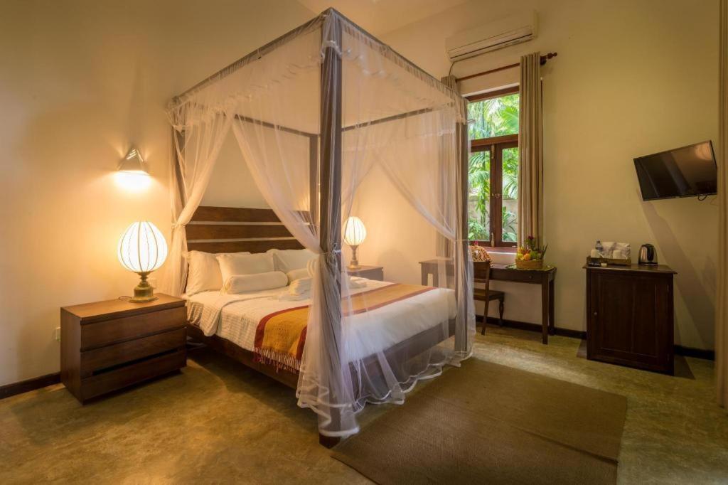 Roman Lake Ayurveda Boutique Resort Ahungalla Extérieur photo