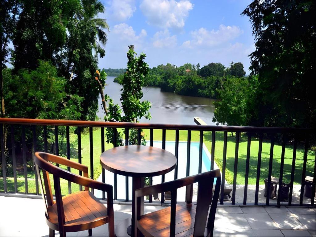 Roman Lake Ayurveda Boutique Resort Ahungalla Extérieur photo