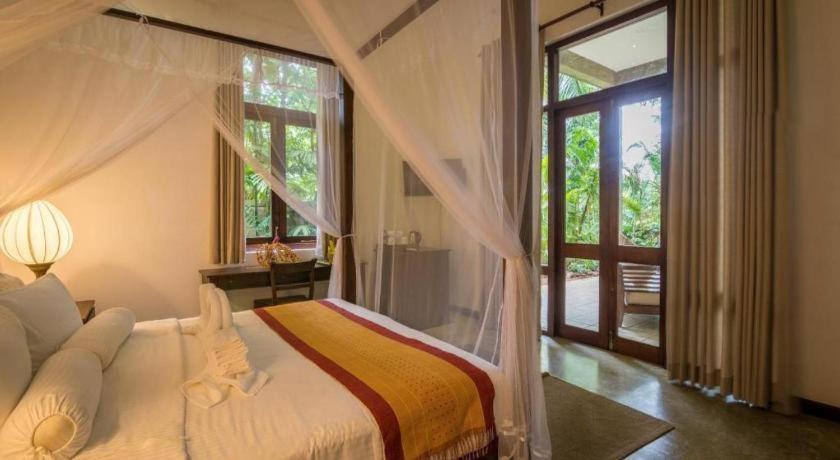 Roman Lake Ayurveda Boutique Resort Ahungalla Extérieur photo