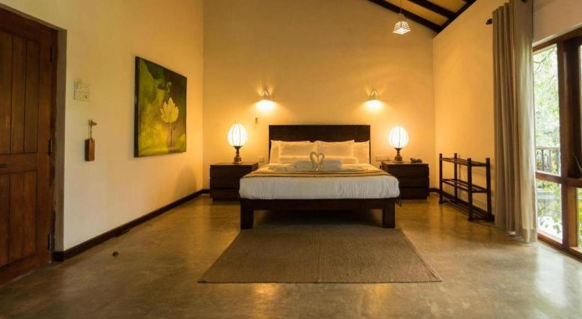 Roman Lake Ayurveda Boutique Resort Ahungalla Extérieur photo