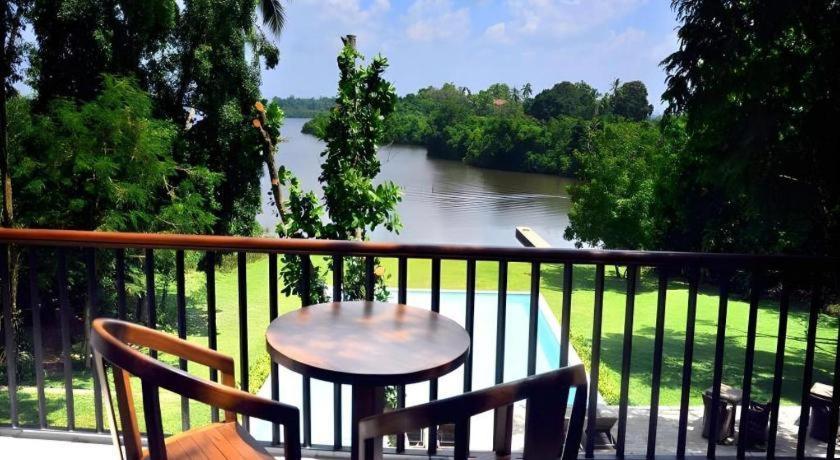 Roman Lake Ayurveda Boutique Resort Ahungalla Extérieur photo