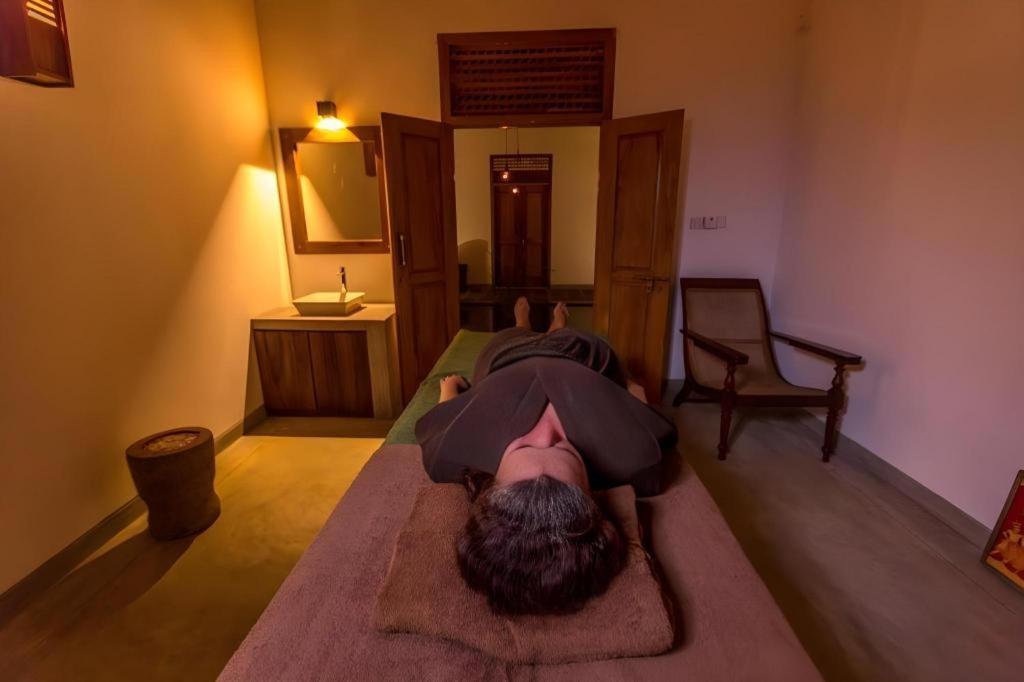 Roman Lake Ayurveda Boutique Resort Ahungalla Extérieur photo