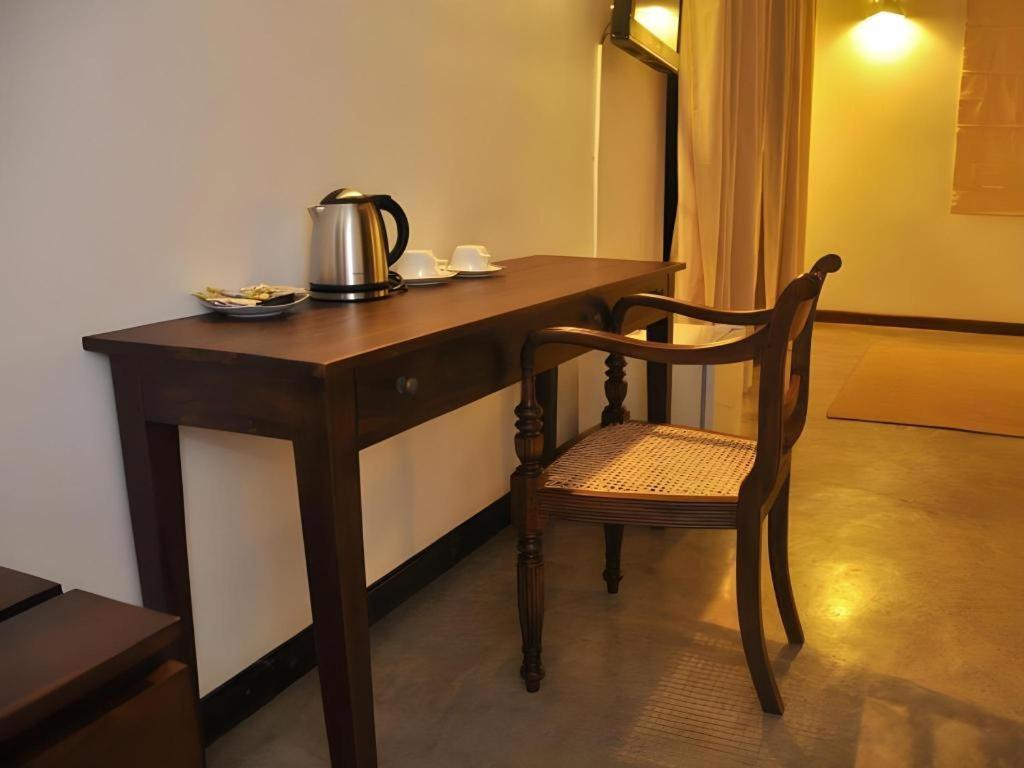 Roman Lake Ayurveda Boutique Resort Ahungalla Extérieur photo
